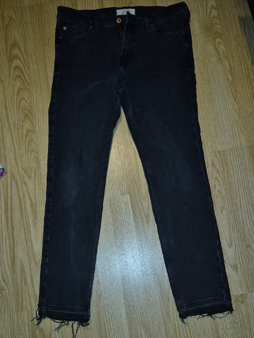 WOMENS WE THE FREE Stretch Jeans Raw Edge Hem..size 29